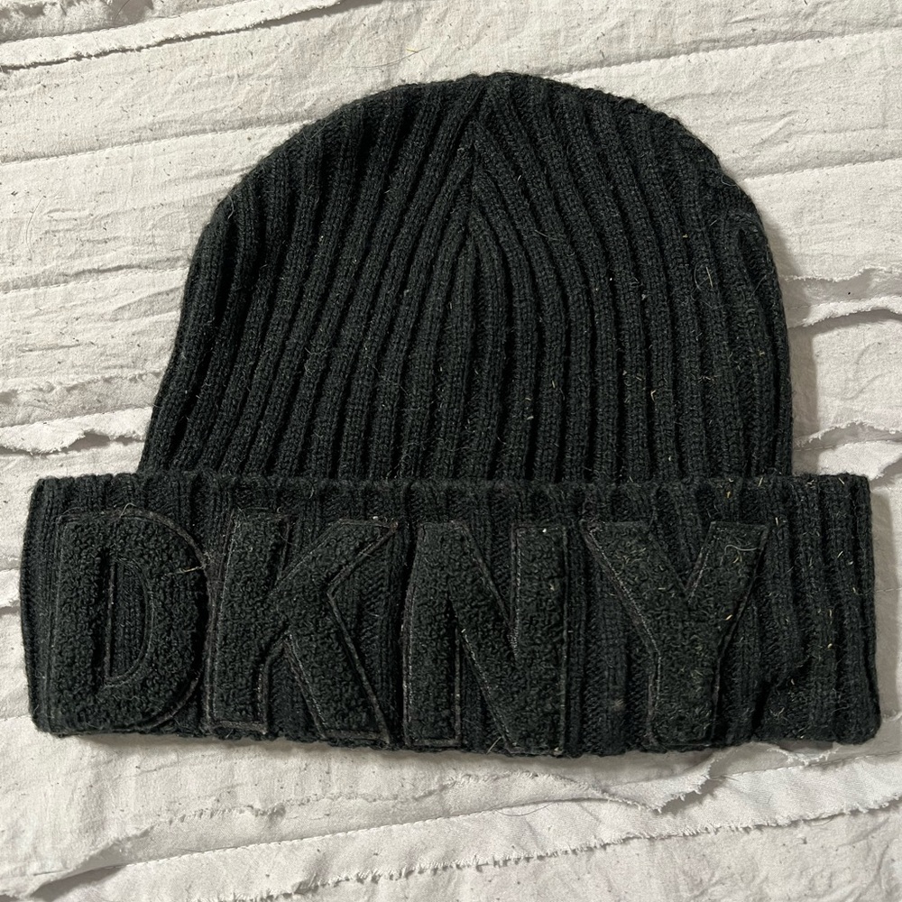 dkny black beanie